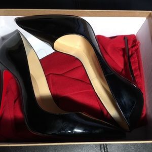 Christian Louboutin So Kate Pump